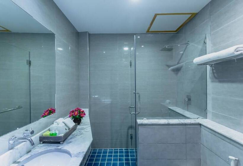 수피리어 룸, Thanthip Beach Resort Patong