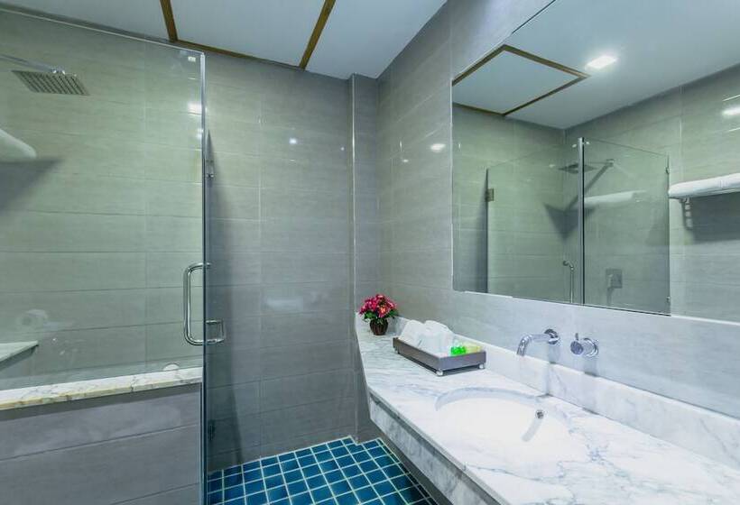 수피리어 룸, Thanthip Beach Resort Patong