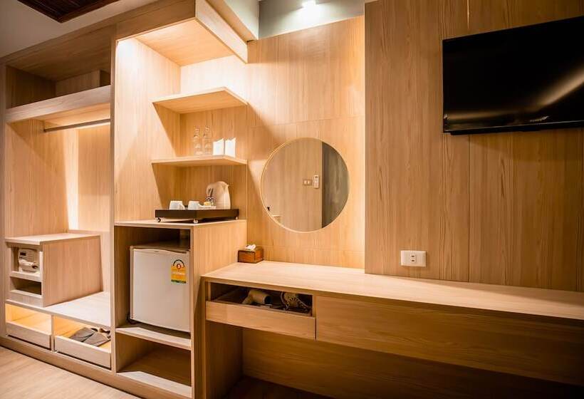 Номер Superior, Thanthip Beach Resort Patong