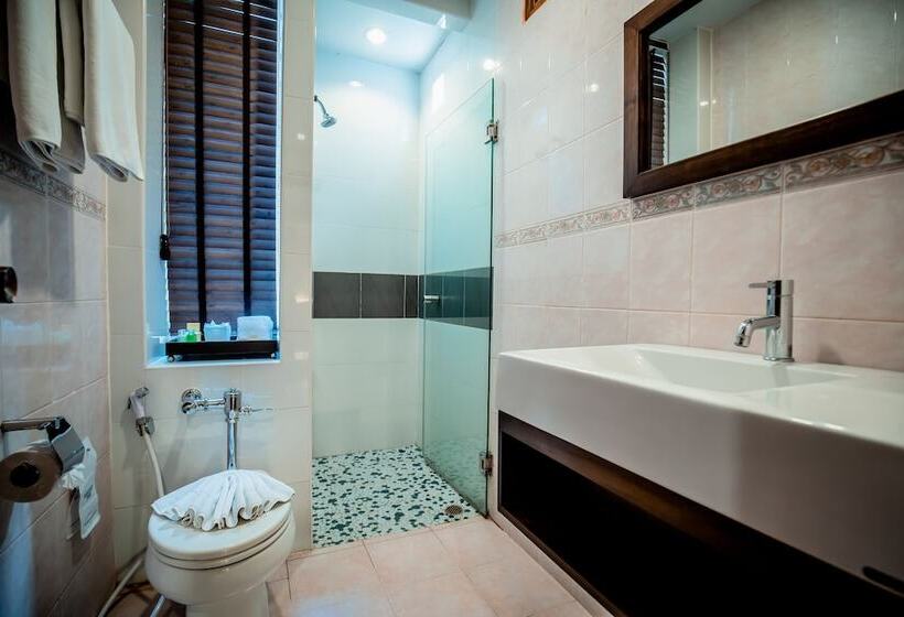 스탠다드 룸, Thanthip Beach Resort Patong