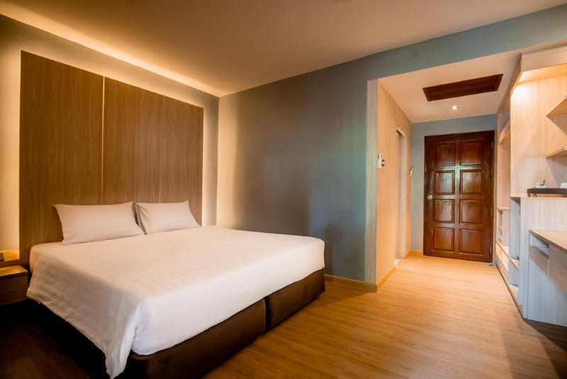 수피리어 룸, Thanthip Beach Resort Patong