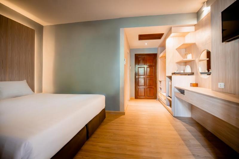 수피리어 룸, Thanthip Beach Resort Patong