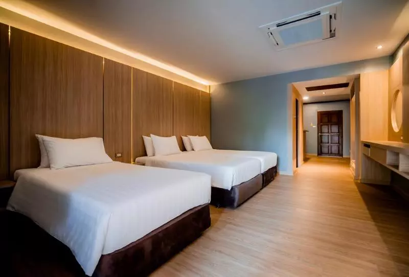 デラックストリプルルーム, Thanthip Beach Resort Patong