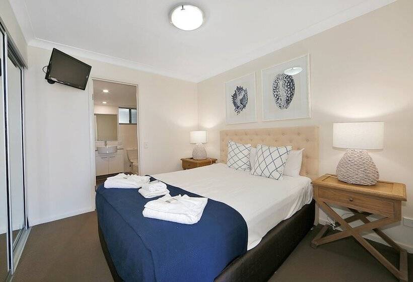 Апартаменты 1 Спальня с Видом, The Point Resort