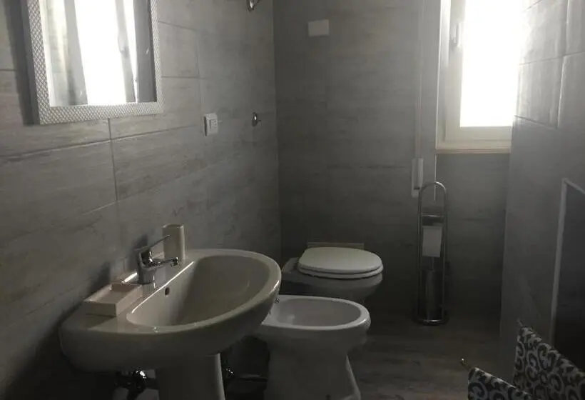Habitación Estándar, Vuelo