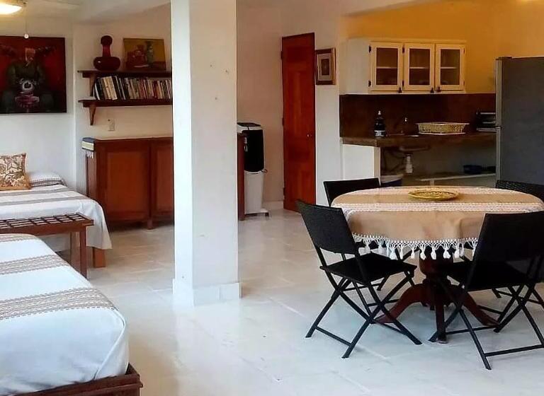 ガーデンビューのスタンダードバンガロー, Casa Maria En La Manzanilla