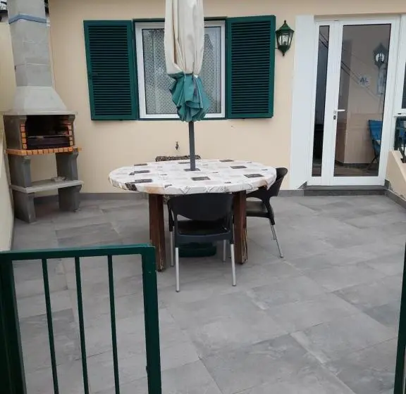 بانگلوی استاندارد, Casa Do Miradouro