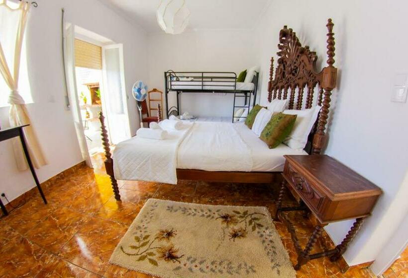 اتاق استاندارد چهار تخته, Lar Dois Coracões