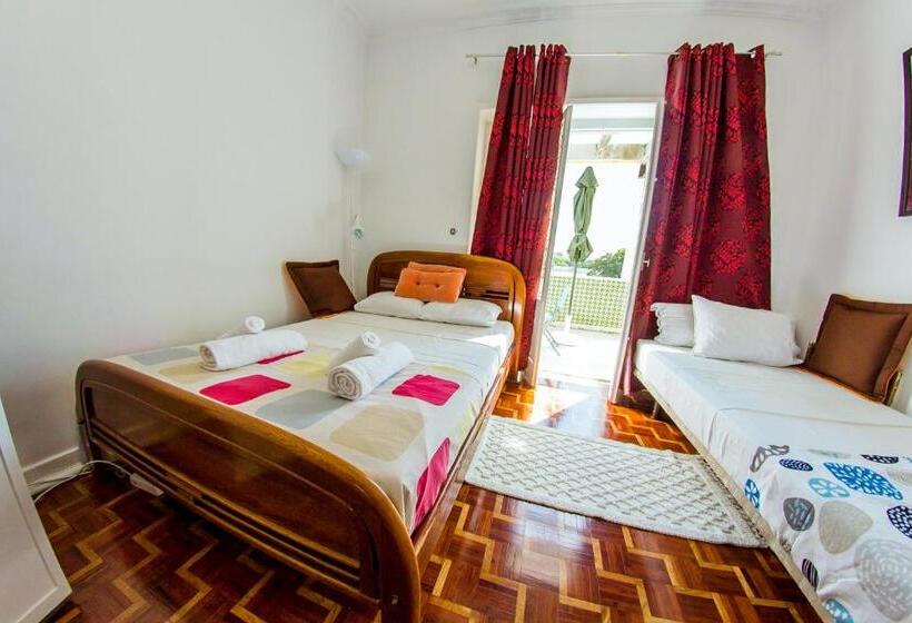 Economy Triple Room, Lar Dois Coracões