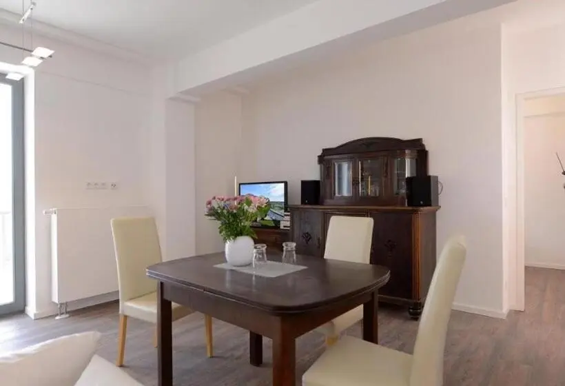 テラス付き１ベッドルームアパートメント, Appartment Ferienwohnung Mit Großer Terrasse Ohlerich Speicher Wismar