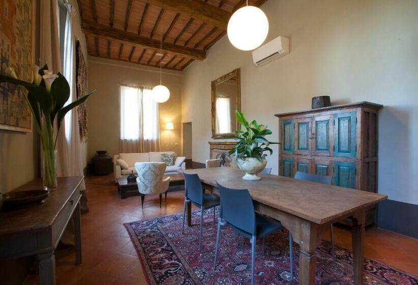 مجموعه ویستا شهر, Ca  Bianca Tuscany Relais