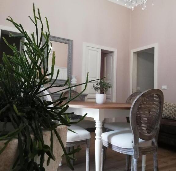 Camera Standard, Diamantea