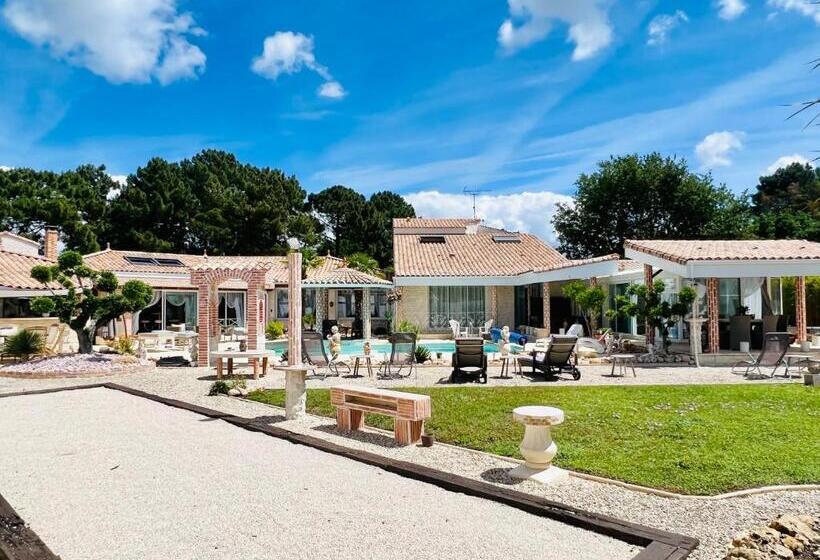 סטודיו סטנדרט נוף לים, Le Mas Des Mathes, Chambres D Hôtes, Studios