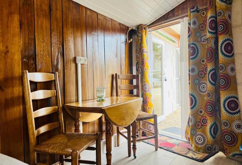 Студия Стандарт, Le Mas Des Mathes, Chambres D Hôtes, Studios