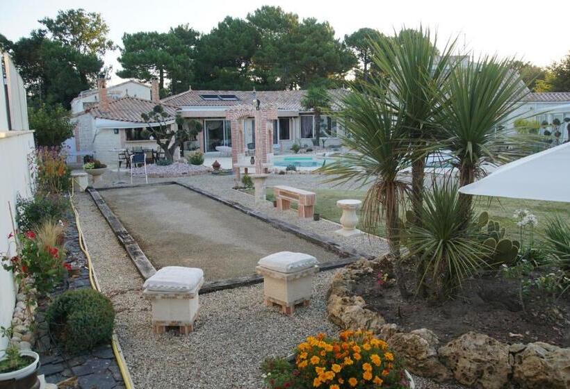 דירת חדר עם טרסה, Le Mas Des Mathes, Chambres D Hôtes, Studios