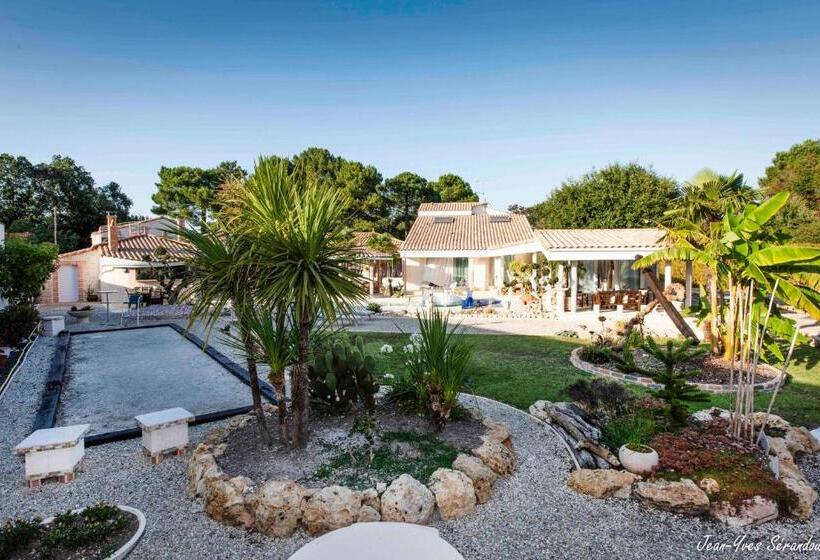 חדר סטנדרט, Le Mas Des Mathes, Chambres D Hôtes, Studios