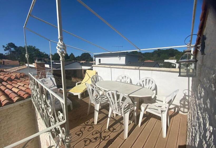 דירת חדר, Le Mas Des Mathes, Chambres D Hôtes, Studios