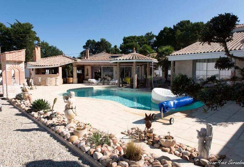 סטודיו סטנדרט נוף לים, Le Mas Des Mathes, Chambres D Hôtes, Studios