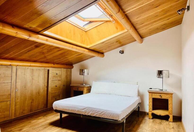 带1个卧室的带阳台的公寓, Le Mas Des Mathes, Chambres D Hôtes, Studios