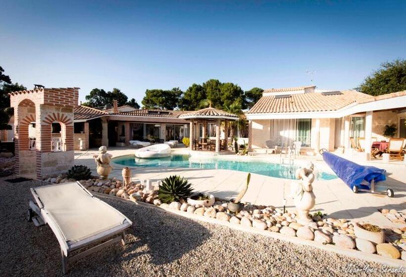 Апартаменты 1 Спальня, Le Mas Des Mathes, Chambres D Hôtes, Studios