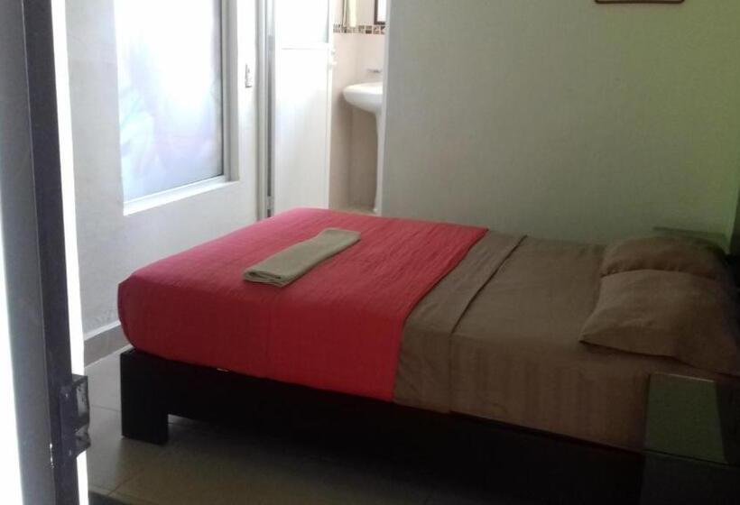 חדר סטנדרט יחיד, Zepeda