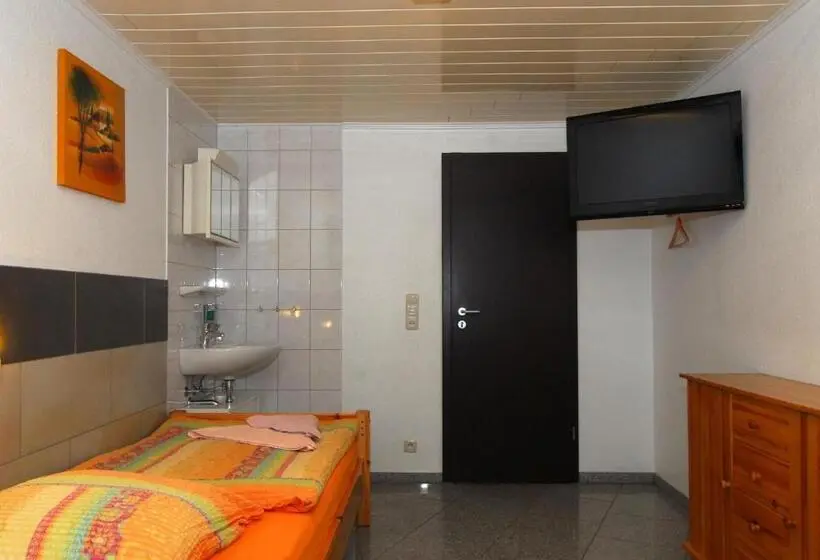 スタンダードシングルルーム, Monteurwohnung Ferienwohnung Krings Baptistastr 2a