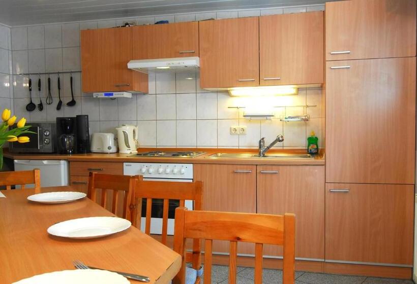单人基本间, Monteurwohnung Ferienwohnung Krings Baptistastr 2a