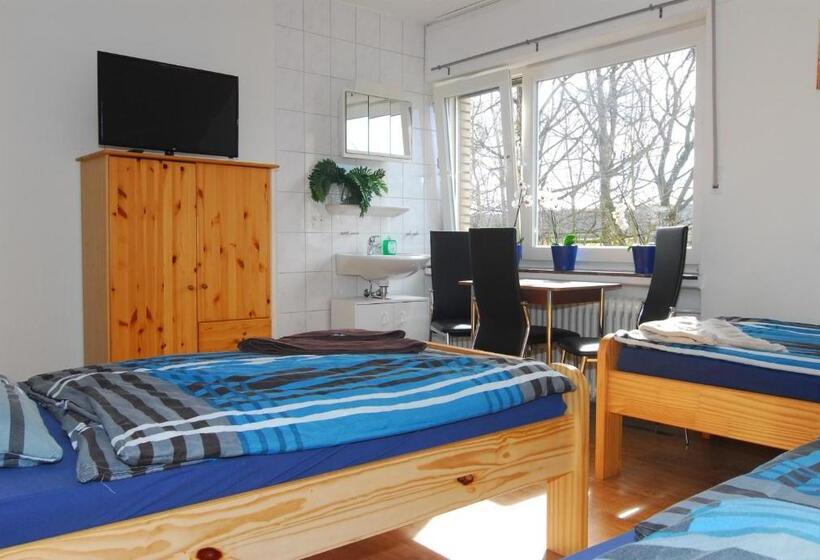 标准间, Monteurwohnung Ferienwohnung Krings Baptistastr 2a