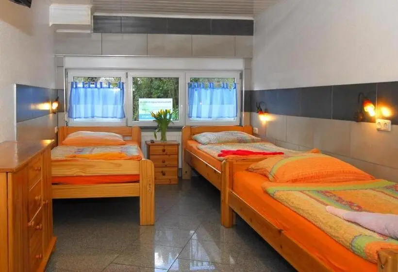 スタンダードトリプルルーム, Monteurwohnung Ferienwohnung Krings Baptistastr 2a