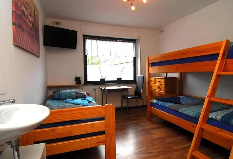 スタンダードトリプルルーム, Monteurwohnung Ferienwohnung Krings Baptistastr 2a