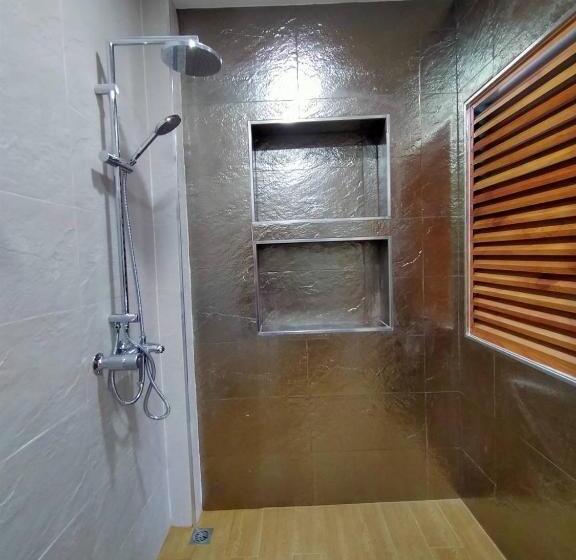 스탠다드 룸 가든 전망, Uthaithani Resort