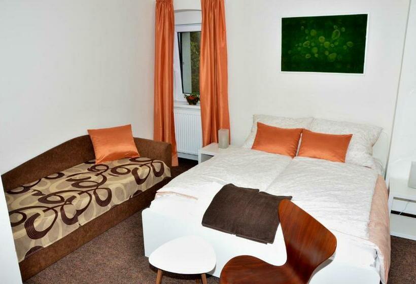 اتاق استاندارد سه نفره, B&b à La Montagne