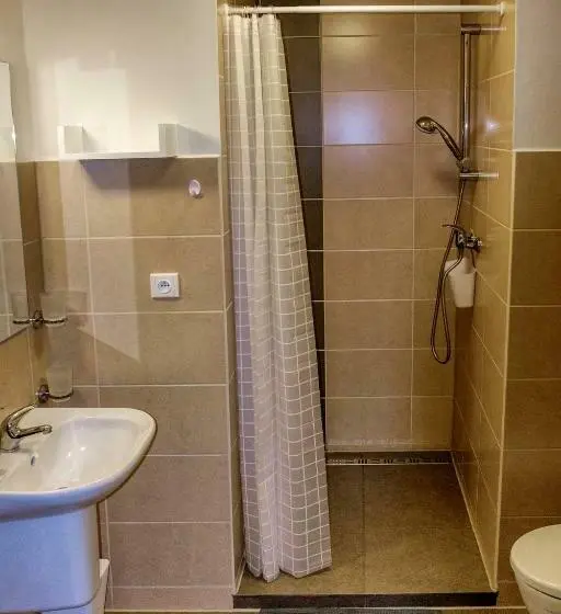 اتاق استاندارد چهار تخته, B&b à La Montagne