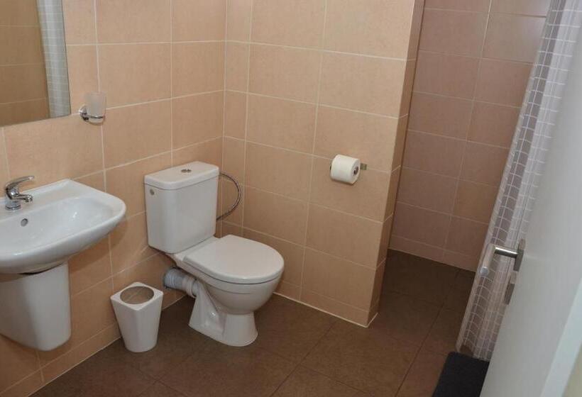 اتاق استاندارد, B&b à La Montagne