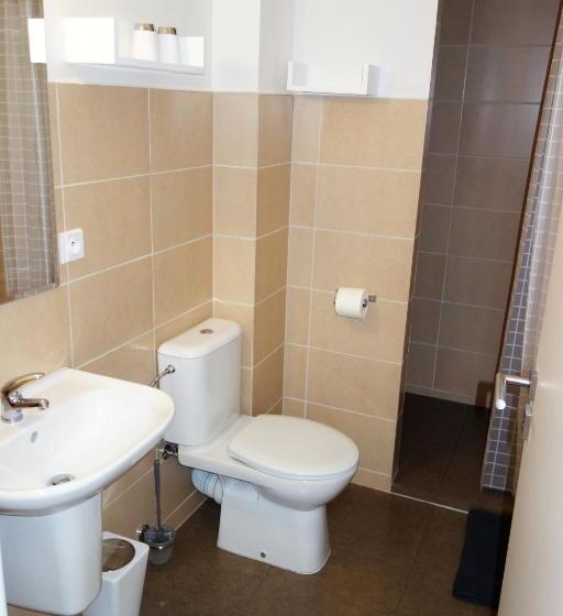 اتاق استاندارد سه نفره, B&b à La Montagne