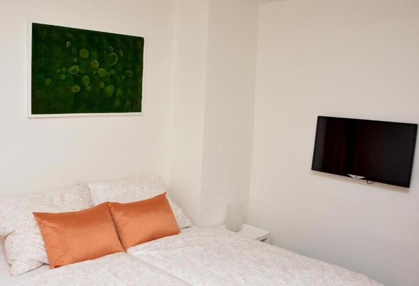 اتاق استاندارد سه نفره, B&b à La Montagne