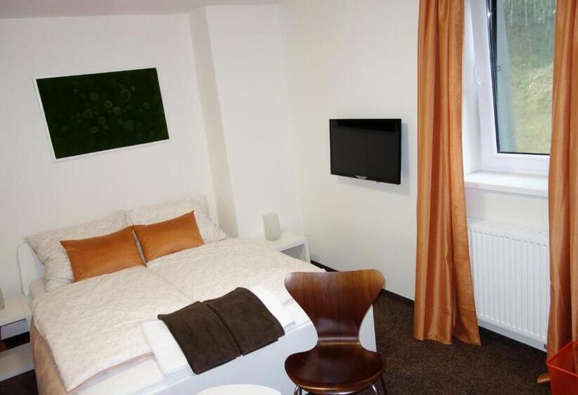 اتاق استاندارد سه نفره, B&b à La Montagne