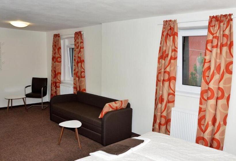 اتاق استاندارد چهار تخته, B&b à La Montagne