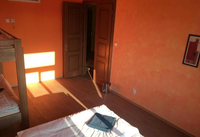 חדר משפחתי חדר אמבטיה משותף, Cbs/bed&soup