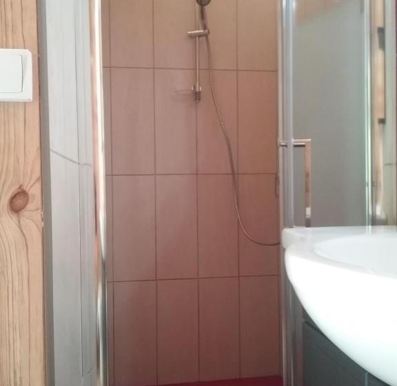 标准房带园景, L Arberc