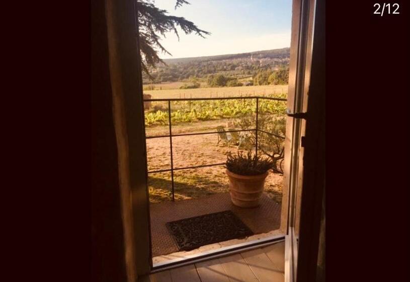 스탠다드 스튜디오 (테라스구비), Le Vieux Portail