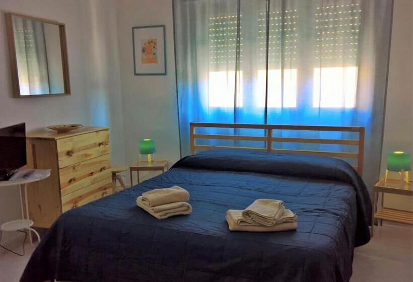 标准三人间, Agorà Rooms