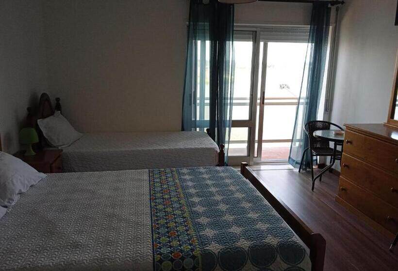 스탠다드 트리플 룸, Canadian Star