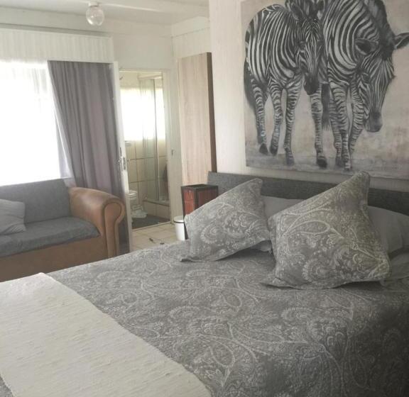 جناح عائلي, White River B & B