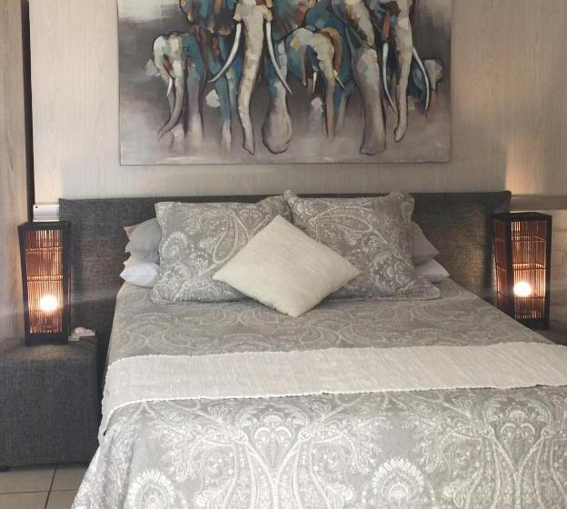 جناح عائلي, White River B & B