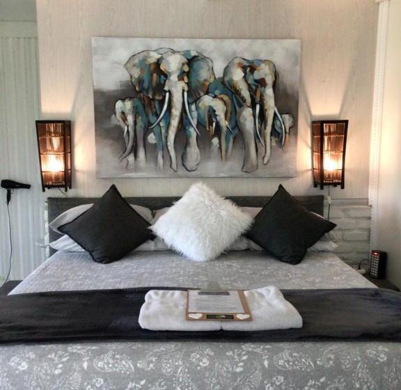 جناح عائلي, White River B & B