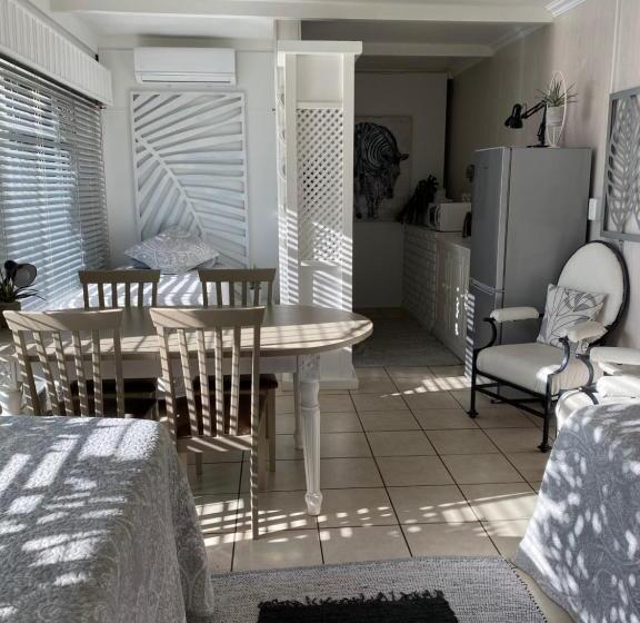 Family Suite, White River B & B