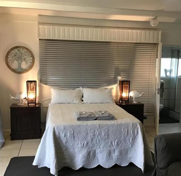 جناح عائلي, White River B & B