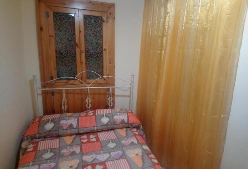 이코노미 룸, B&b Il Campanile Di Leone Pina