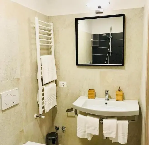 اتاق استاندارد, B&b Red Village